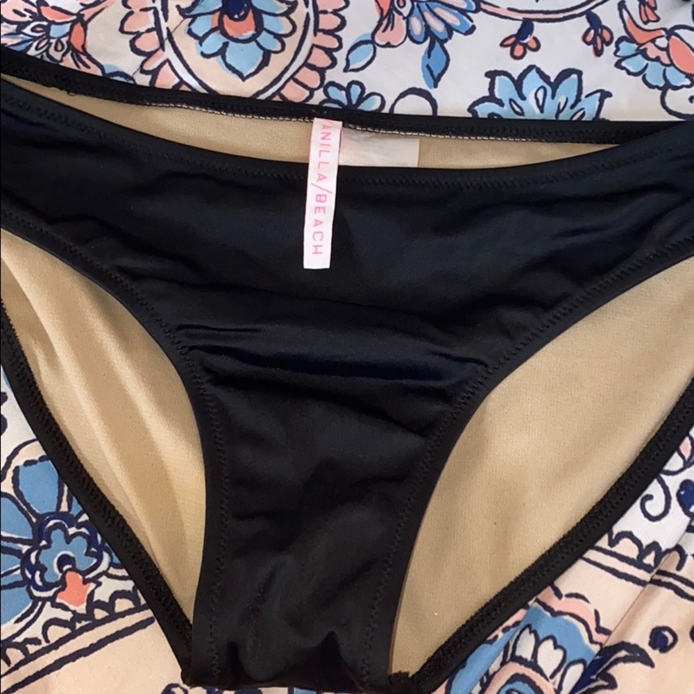 Bikini bottoms